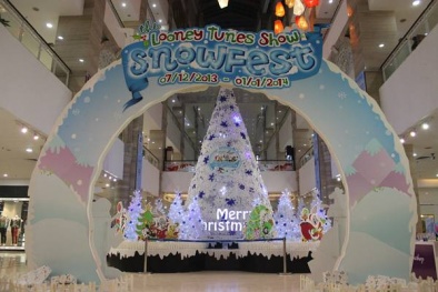 Không khí Noel tràn ngập phố phường Hà Nội